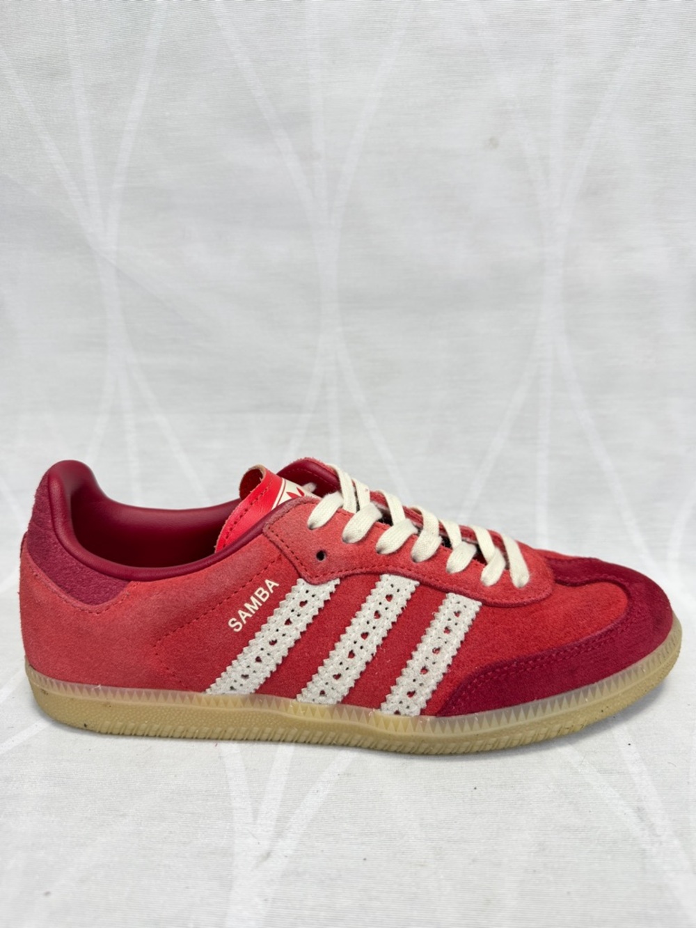 Adidas Samba Valentines Day OG sz 4 Red Suede White‎ Stripes Heart